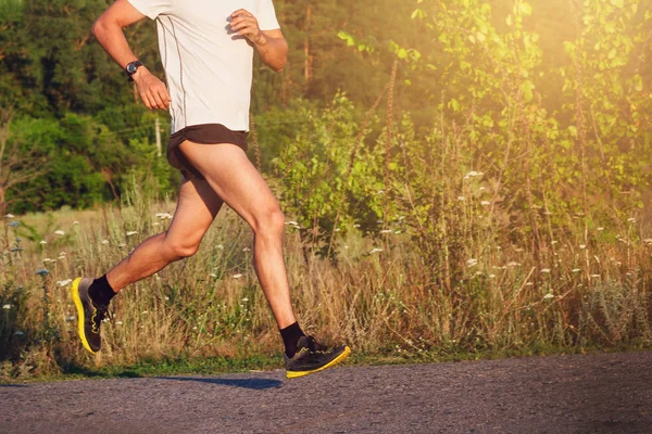 Männerbeine Eines Laufsportlers Konzept Gesunder Lebensstil Gemildert — Stockfoto