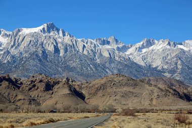 Alabama tepeler ve Sierra Nevada Dağları, Kaliforniya