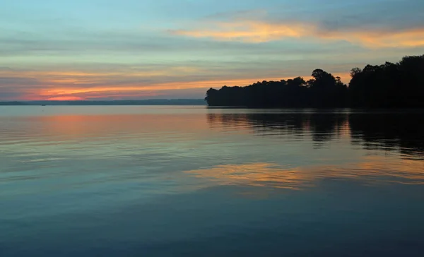 日出时拉福湖 田纳西州里尔福湖州立公园 — 图库照片