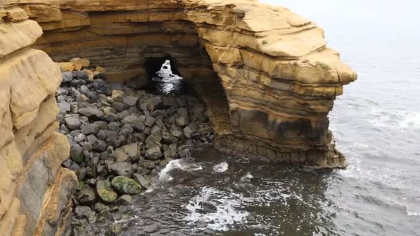 Naturalna Jaskinia Oceanie Sunset Cliffs Natural Park Można Diego California — Wideo stockowe