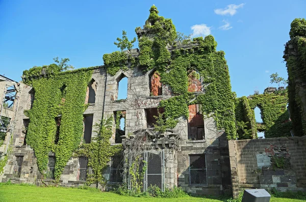 Smallpox Hospital Ruin Roosevelt Island New York City — Stock Photo, Image