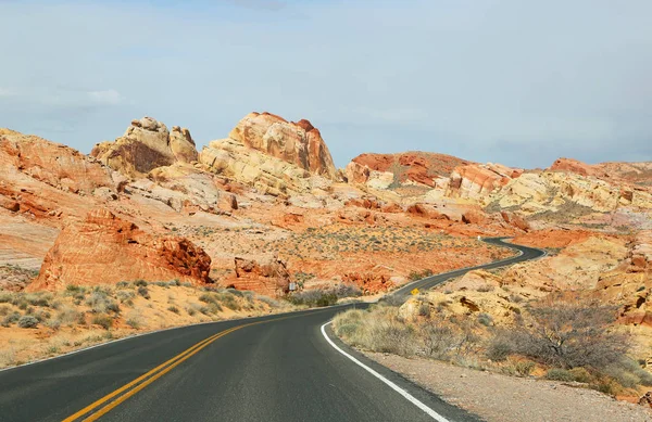 Road Colorful Rocks Valley Fire State Park Nevada — Stock Photo, Image