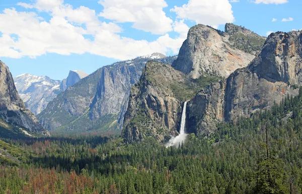 Vista Túnel Bridalveil Fall Parque Nacional Yosemite Califórnia — Fotografia de Stock