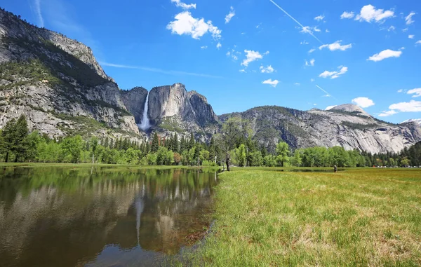 Vista Cooks Meadow Parque Nacional Yosemite Califórnia — Fotografia de Stock