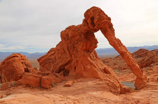 Вид Парк Elephant Rock Valley Fire State Невада — стоковое фото