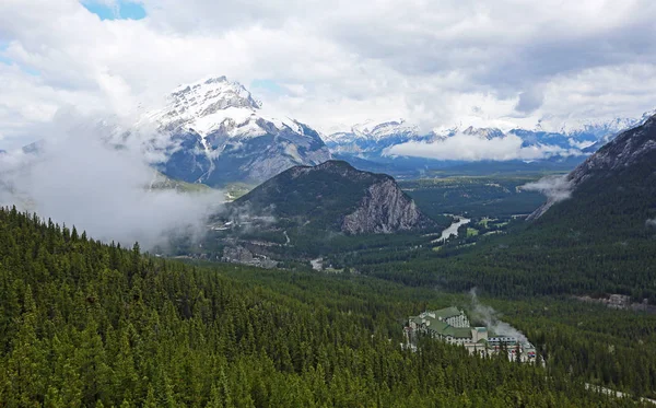 Cascade Hegyi Alagút Mountain Banff National Park Alberta Kanada — Stock Fotó