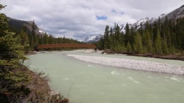Vermilion Nehri - Kootenay Milli Parkı, British Columbia, Kanada ile Panorama
