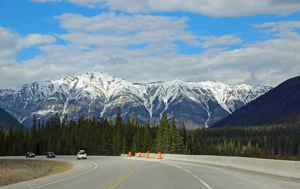 Conducción Parque Nacional Kootenay Columbia Británica Canadá — Foto de Stock