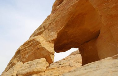 Doğal sarı cliff - Vadisi yangın State park, Nevada penceresinde