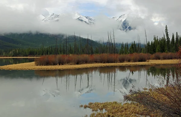 Paisaje Idílico Lago Vermilion Parque Nacional Banff Alberta Canadá — Foto de Stock