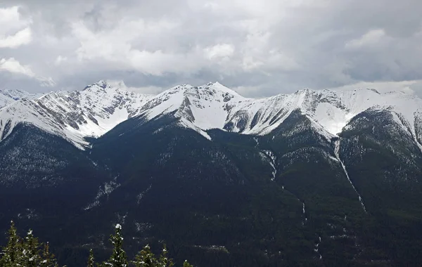 Sundance Range Vista Desde Montaña Azufre Parque Nacional Banff Alberta —  Fotos de Stock