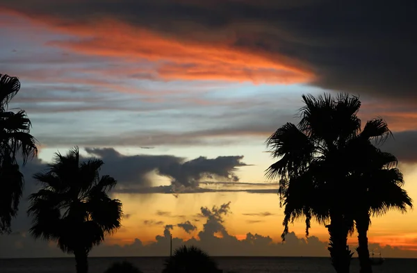 Farbenfroher Sonnenuntergang Klaren Wasser Florida — Stockfoto