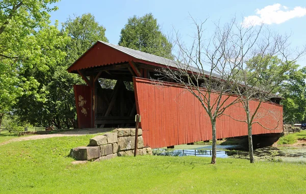 Staats Mill Coberto Ponte Árvore Seca West Virginia — Fotografia de Stock