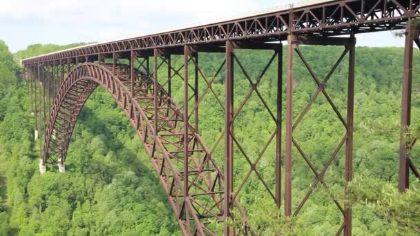 Sidovy Vid New River Gorge Bridge West Virginia — Stockvideo