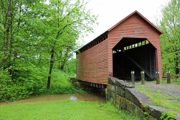 Dents Run Covered Bridge Green West Virginia — Stock Photo, Image