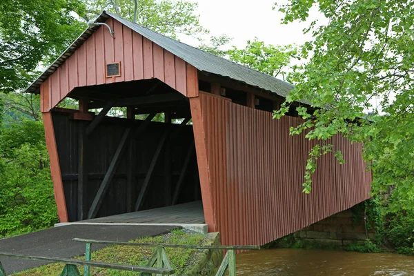 Simpson Bach Überdachte Brücke West Virginia — Stockfoto