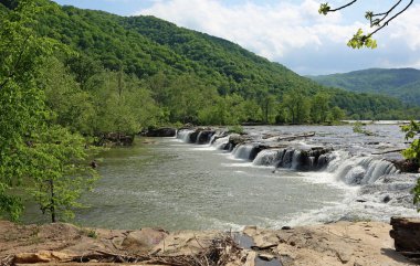 Sandstone Falls ile manzara - Batı Virginia
