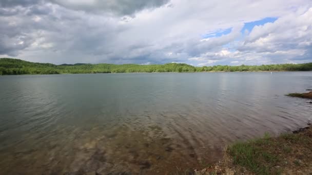 Summerville Lake Landscape Δυτική Βιρτζίνια — Αρχείο Βίντεο