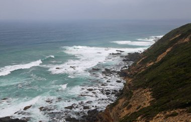 Cape Otway 'deki dalgalanma, Victoria, Avustralya