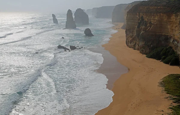 Puesta Sol Brumosa Con Doce Apóstoles Victoria Australia —  Fotos de Stock