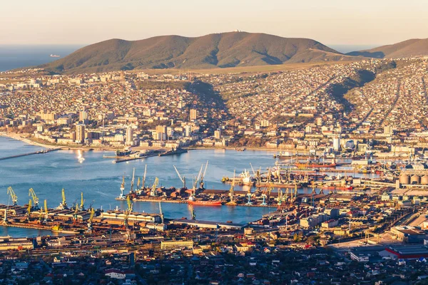 Grande Porto Industrial Pela Manhã Vista Panorâmica Cidade Novorossiysk Baía — Fotografia de Stock