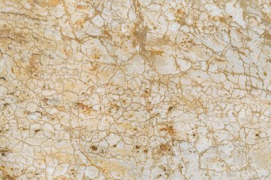 Endüstriyel bölgenin çorak arazisindeki çatlak kuru toprak dokusu, yukarıdan aşağıya doğru. Toksik atıkla yeryüzünün kimyasal kirliliği