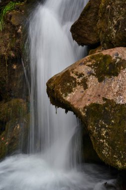                                Myra, Avusturya 'da şelaleler düşüyor