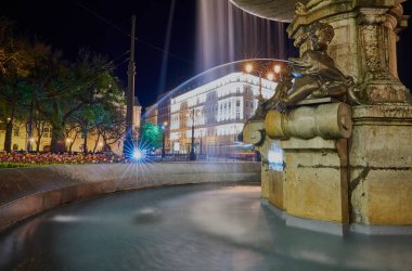                               Bratialava gece, Slovakya