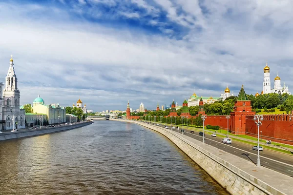 モスクワのクレムリン法面のパノラマ — ストック写真