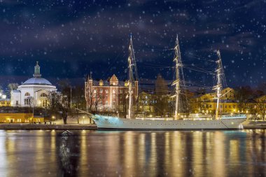 Kış panorama gece Stockholm, İsveç