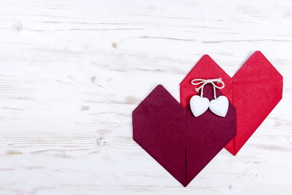 День Святого Валентина Два Серця Червоні Серветки — стокове фото