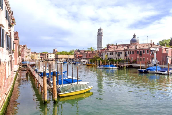 Venedig, Italien. Wohnviertel in Venedig — Stockfoto