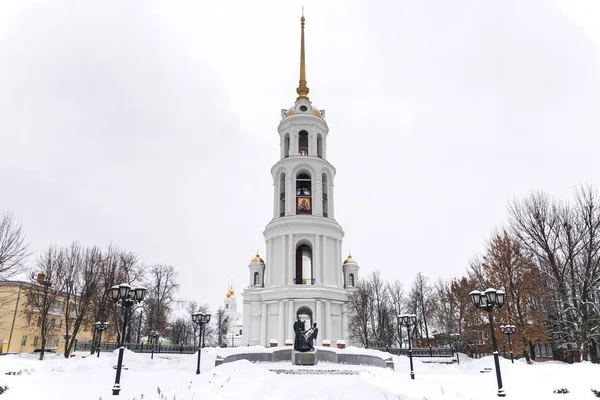 Russland, Auferstehungskathedrale und ihr Glockenturm in Shuya — Stockfoto