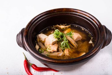 Asya gıda beyaz arka plan üzerinde izole Close-up