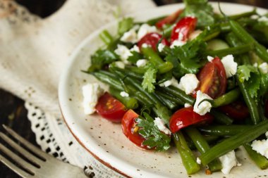 domates, salatalık, peynir ve Yeşiller ile yeşil fasulye salatası