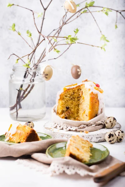 Torta Pasqua Con Uova Quaglia Focus Selettivo — Foto Stock