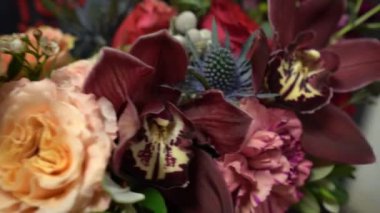 bir buket çiçek, tasarım farklı türleri çiçekçi iş