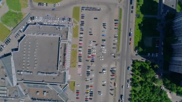 Aerial Photography Car Parking Cars Come Camera Slowly Descends Summer — Stock Video