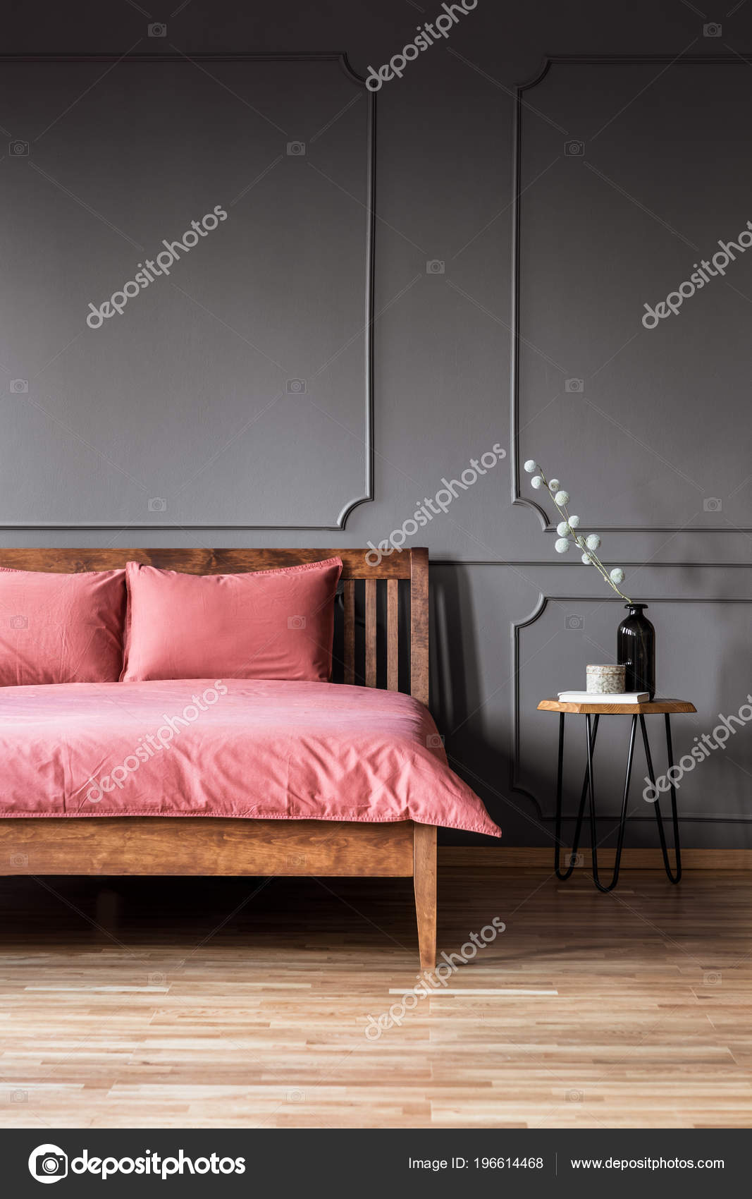 Real Photo Simple Elegant Bed Dirty Pink Bedding Next Wooden