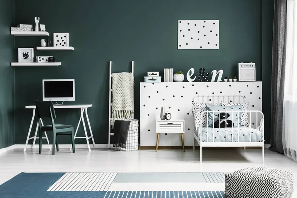 White Metal Twin Bed Polka Dot Wall Decorations Wooden Desk — Stock Photo, Image