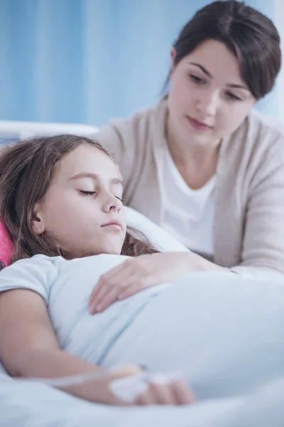 Woman Taking Care Sick Younger Sister Stay Private Clinic — Stock Photo, Image