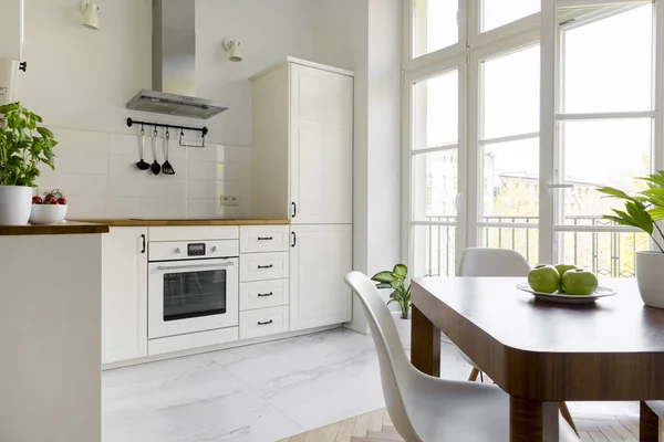 White Chair Wooden Dining Table Simple Kitchen Interior Window Real — Stock Photo, Image