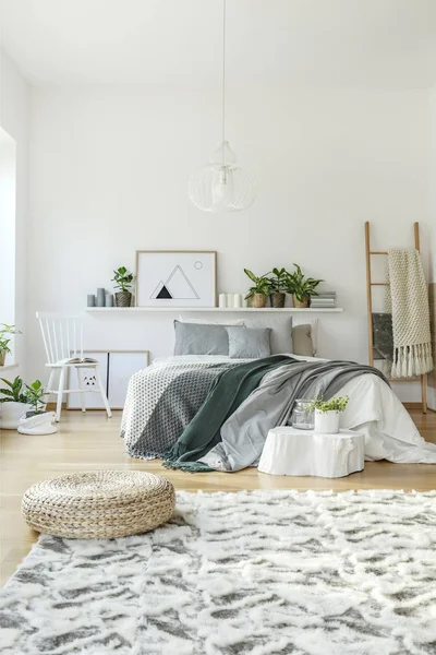 Pouf Pattern Rug Bed Grey Green Bedding Modern Bedroom Interior — стоковое фото