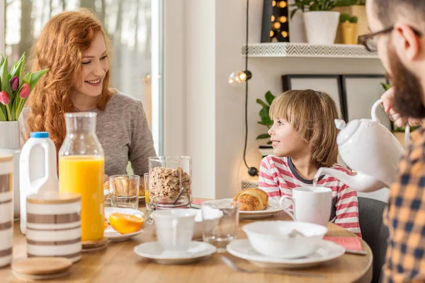 Smiling Mother Looking Her Happy Son While Eating Croissant Morning — Stock Photo, Image