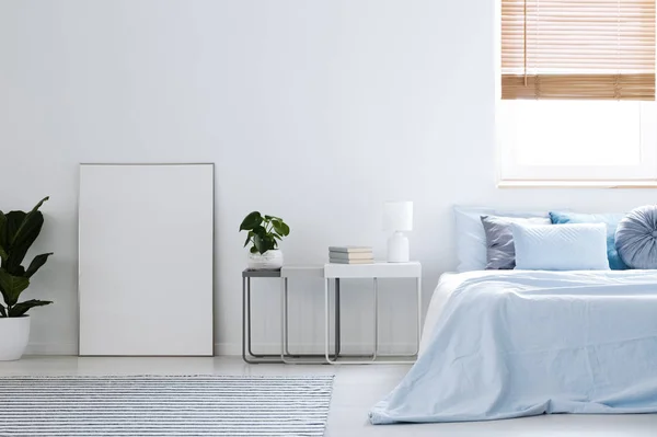 Mockup White Empty Poster Simple Hotel Bedroom Interior Blue Bed — Stock Photo, Image