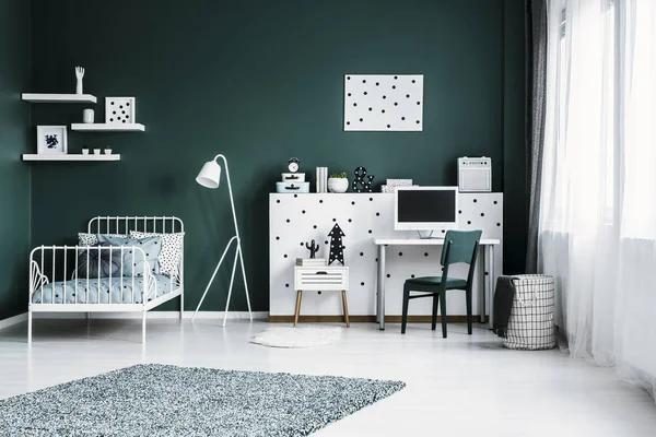 Patterned Carpet Green Teenager Room Interior White Lamp Bed Desk — стоковое фото