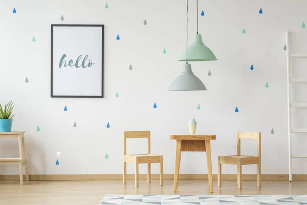 Real Photo Green Gray Lamp Hanging Wooden Table Chairs Set — Stock Photo, Image