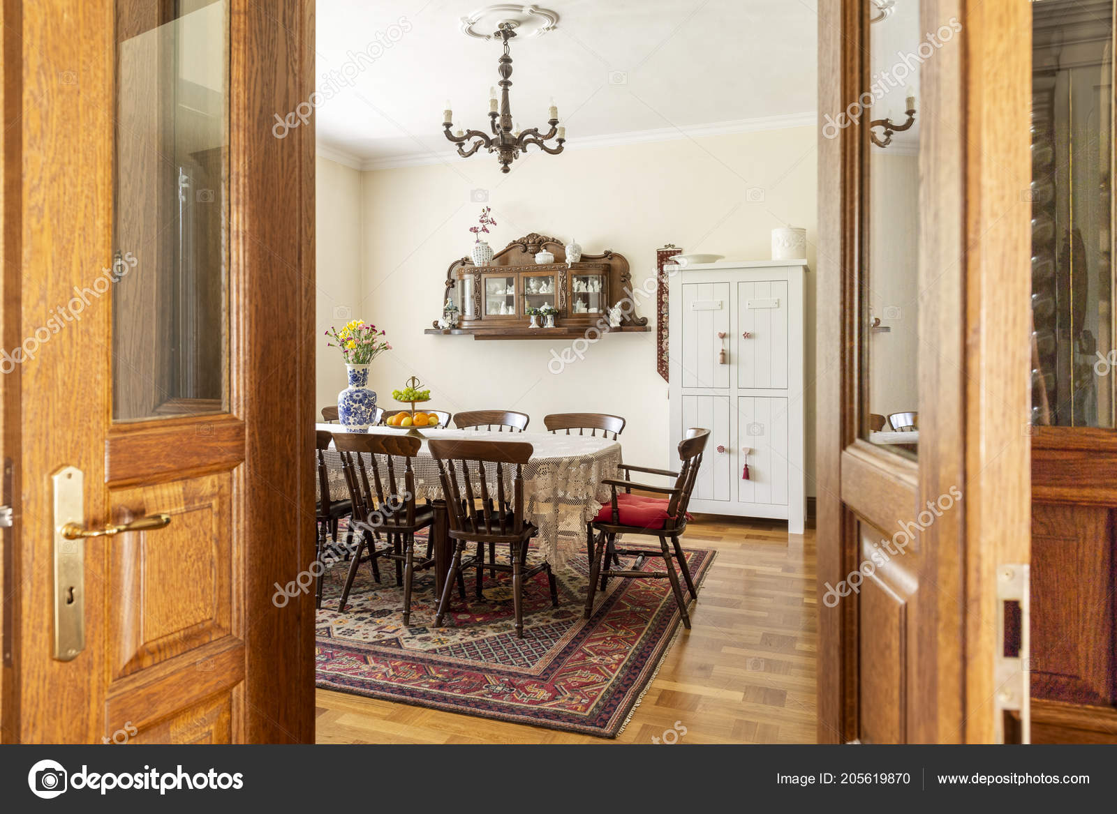Real Photo Antique Dining Room Interior Big Table Chairs