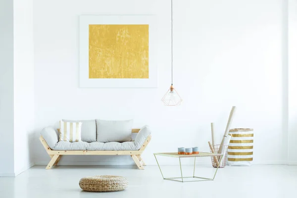 Real Photo Couch Stripped Cushion Standing Next Table Baskets White — Stock Photo, Image