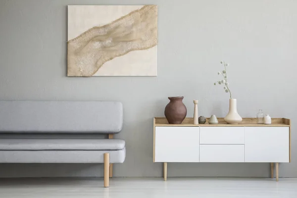 Real Photo Simple Living Room Interior Natural Painting Wall Gray — Stock Photo, Image